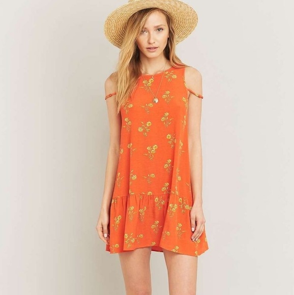 Summer Swing Dress (MinkPink) - Picture 3 of 7